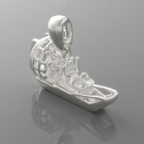 925 Sterling Silver Nautical Necklace Charm Pendant, 3D Airboat with chain - Picture 6 of 15